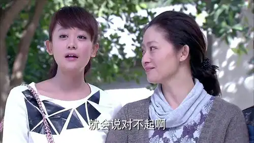 我家有喜第13集02欢喜准备去医院打掉孩子,康城这时候及时出现阻止
