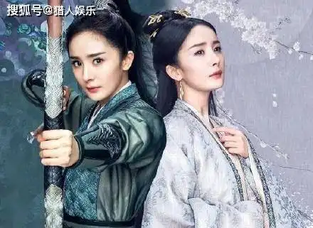 斛珠夫人杨幂男装英气十足,小公子形象勾住网友的心啊
