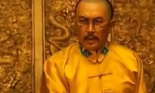 雍正王朝雍正杀张廷璐,为何却一定要等着张廷玉的奏折
