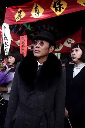 陈道明张家辉林永健三大实力派演员建党伟业现场飙戏,黎明之前剧组主创助阵捧场
