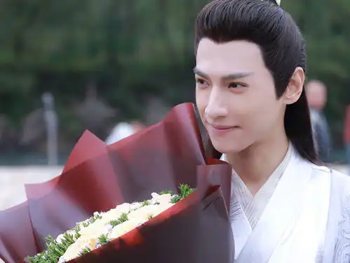 润玉,与你字锦书
