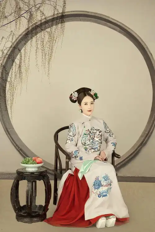 盘子女人坊客片工笔画与古风摄影碰撞,又会产生怎样的火花
