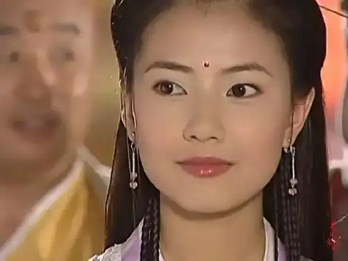 赵丽颖妖艳高圆圆惹人怜,角色黑化前后你喜欢哪个