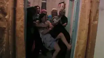 绑架门口狗高清在线观看