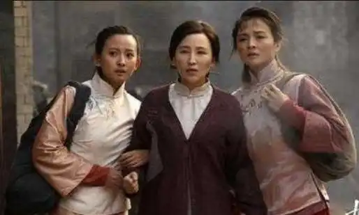 娘道导演新作开播,亮点和槽点并存,毁经典还是新突破
