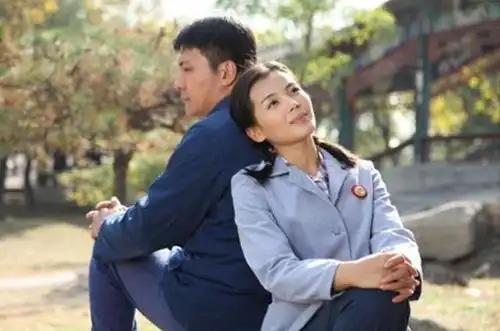 曾窘迫到住仓库,跟刘涛演夫妻,还娶了情深深雨蒙蒙第一美人
