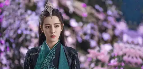 与君初相识首支预告,迪丽热巴任嘉伦人鱼恋甜虐,热巴九尾狐造型好飒
