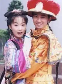 娱乐圈又一对情侣结束8年爱情长跑网友天哪,童年回忆