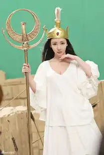 柳岩片场束胸白袍女神造型迷人