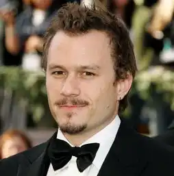 二三十岁在黄金年华就离世的20位明星