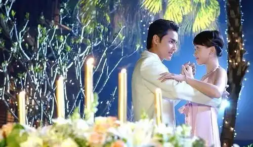 王子变青蛙女二赵小乔当了十几年后妈,网友都说亏了