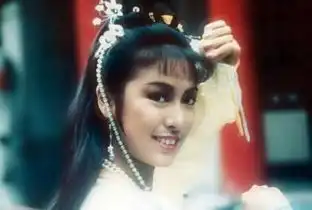 成龙追了她8年,却没能在一起,如今63岁却活得依旧像少女