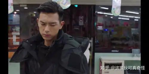 蜜汁炖鱿鱼中韩商言什么时候喜欢上佟年的
