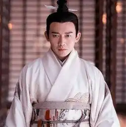 秦始皇残暴当政,车裂嫪毐诛杀亲弟,为何对吕不韦心慈手软
