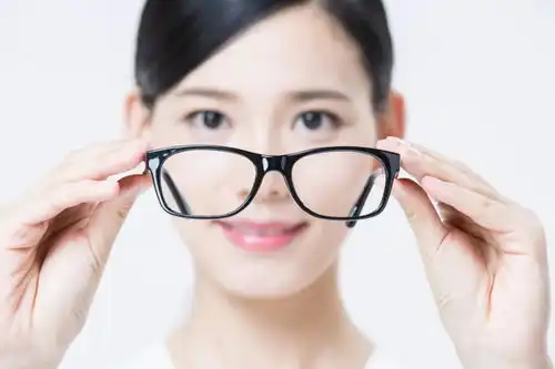 事关2021福建高考近视高考生一定要知道的这2件事,许多人都忽略了
