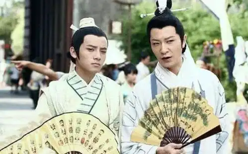 民间故事富商临终前要分家,却成分家惊魂夜,天降白蛇预言灾祸
