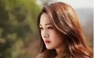 六位女星的最美瞬间,郑爽赵丽颖唐嫣杨颖杨幂热巴,谁更胜一筹