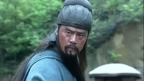 新三国关羽大战夏侯惇
