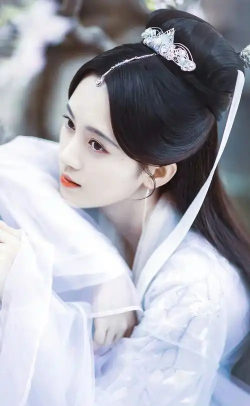 将夜剧照鞠婧祎