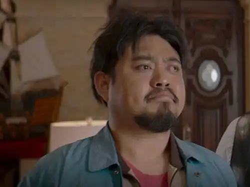 有种变形记叫西虹市首富的大聪明,眼睛治好后,比沈腾还帅
