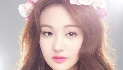 景甜自曝割双眼皮失败,郑爽戚薇勇敢承认整过,杨幂靠拔牙变美
