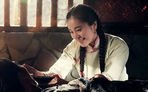 妻子病逝后娶小自己17岁的丫鬟,54岁被枪毙,留有个儿子名为金庸
