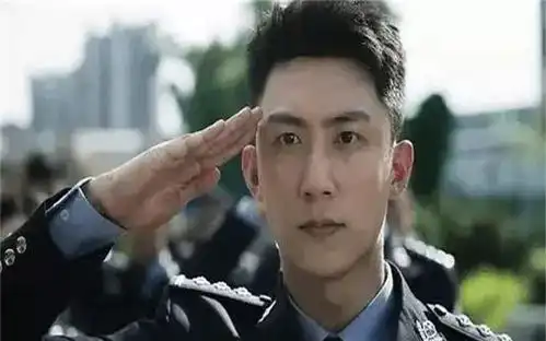 王牌部队被央煤认可,硬汉军人大集合,个个英姿飒爽
