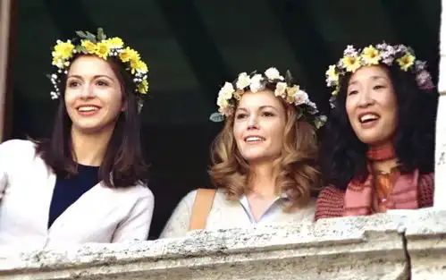 长得丑还拒绝整容在好莱坞备受歧视的她,却成为了金球奖首位亚裔女主
