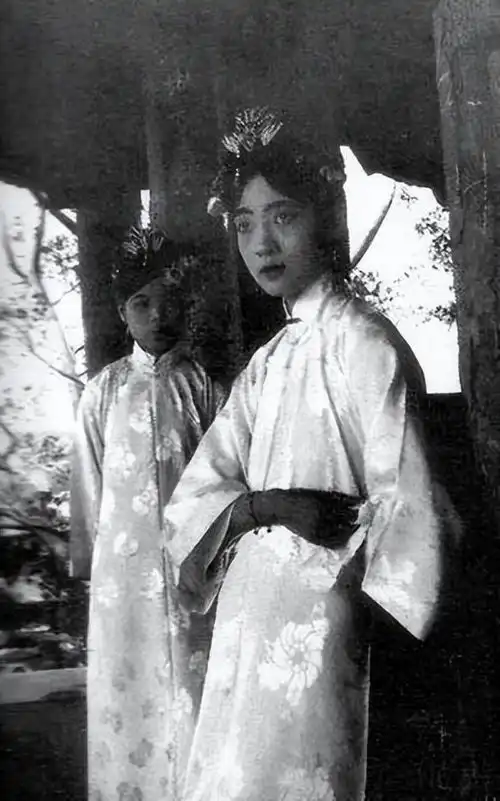 溥仪大婚照末代皇帝如何结婚
