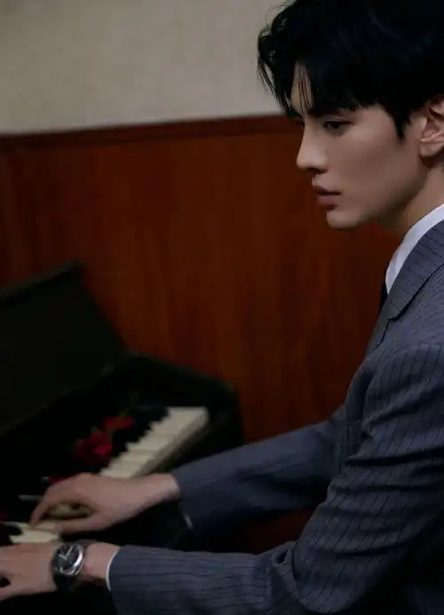 组图章子怡佟丽娅杨颖张子枫等出发华表奖造型精致各具特色