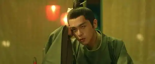 旧臣遗孤伺机复仇