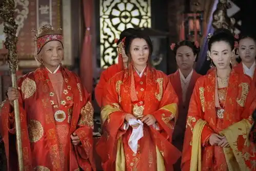 杨家12寡妇个个下场凄凉,穆桂英被万箭穿心,只有一人平安回归
