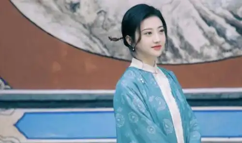 景甜演技曾倍受吐槽,却凭司藤找对戏路,剧中造型很惊艳
