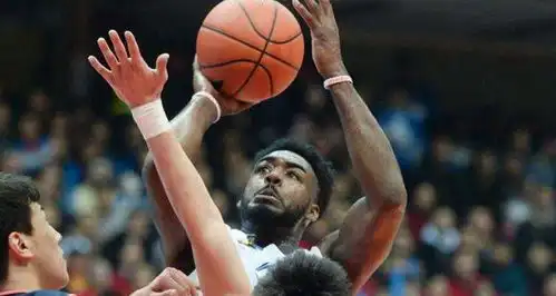 孤注一掷富兰克林加nba中锋,球迷张宁或成最大受益者