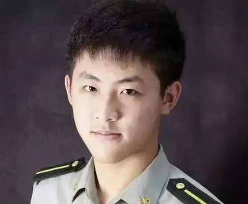 2019第一个当爸爸的男星曾与雪莉青梅竹马,整形出轨家暴鞠婧祎前队友