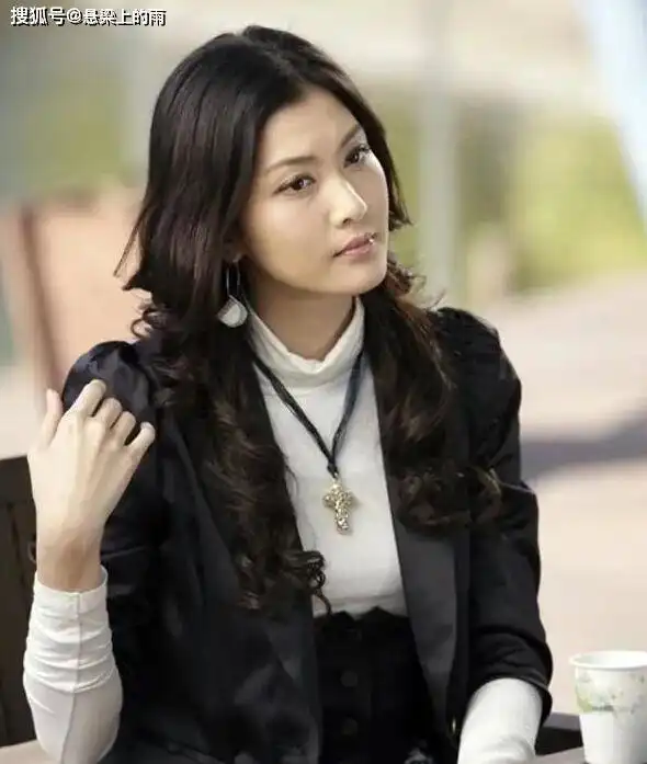回家的诱惑扮演者李彩桦离婚