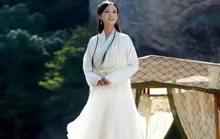 金庸写射雕英雄传的背景及原因
