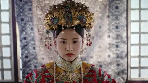 如懿传卫嬿婉登上皇贵妃宝座,却被赐毒酒下场凄凉