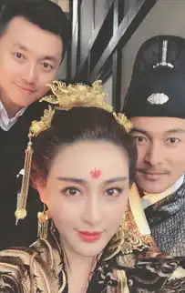 甘婷婷版武则天剧照流出,比范冰冰的霸气,还比范冰冰的漂亮
