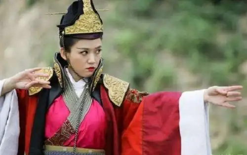 笑傲江湖风清扬都佩服的三大高手
