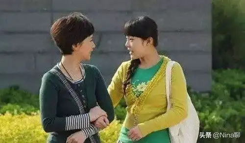 女儿既然房子你不还贷款,那就没有权利要求加你的名字
