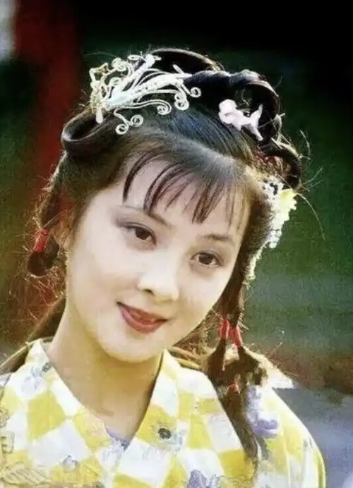 同时被王扶林杨洁和谢铁骊选中,惜春胡泽红到底有多美