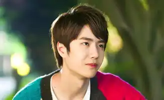 罗云熙现代新剧来袭,搭档高颜值实力女主,男二颜值不输他
