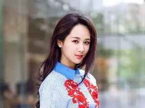 蜜汁炖鱿鱼沉默的证人杨紫从被嫌丑到霸屏这个暑假
