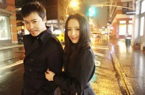 陈思诚佟丽娅官宣离婚回顾昔日甜蜜瞬间
