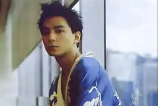 看看maggieq当年都干了啥难怪吴彦祖分手要看心理医生
