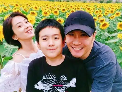 情深深雨蒙蒙里的第一美人嫁给谁了十年婚姻生活惹人羡慕
