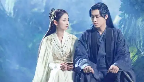 口碑由红翻黑李易峰镜双城肿成大叔,播放量破亿却被骂爆
