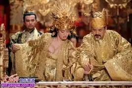 黄金甲替身揭秘培训半月笔替2000元

