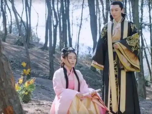 双世宠妃2两部造型比拼,6位主演变化都很大,网友发型太重要
